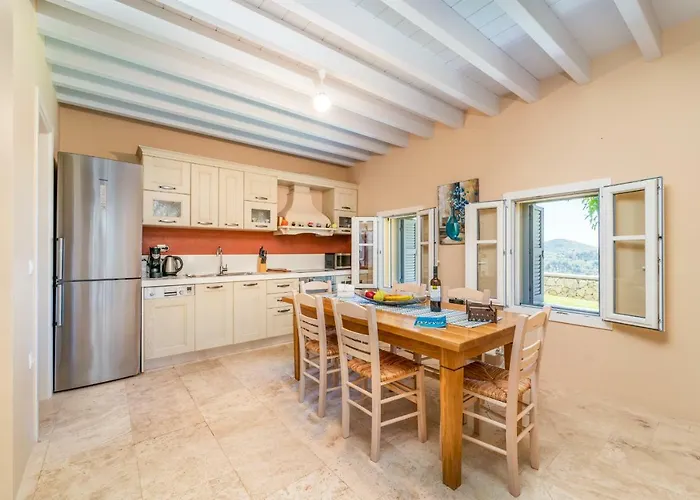 Siora Tanto Rustic Villa